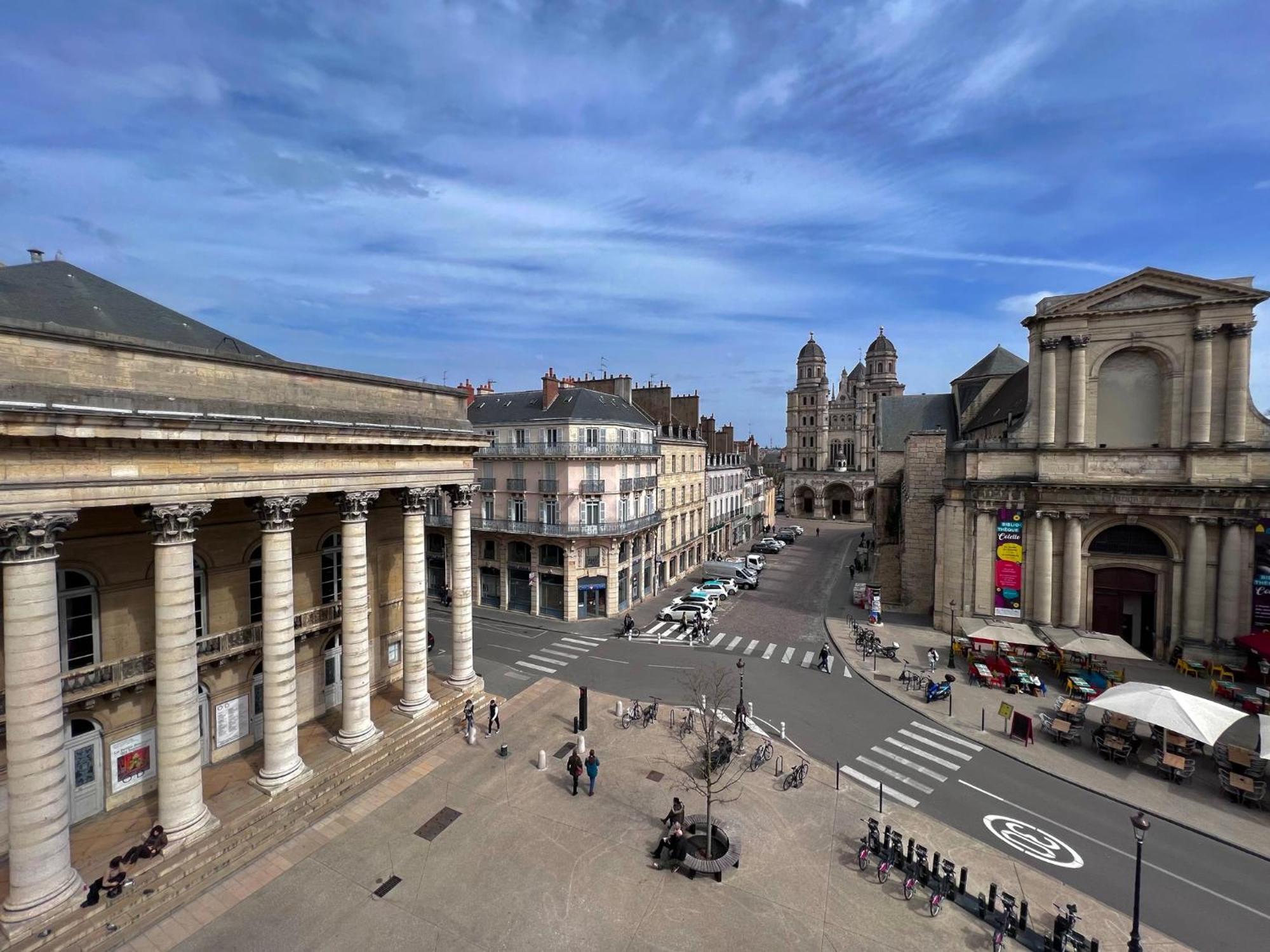 Le Theatre : Centre Historique Leilighet Dijon Eksteriør bilde